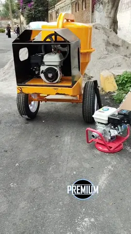 este duo no puede faltar en tu #obra #Revolvedora CAP 1 saco motor 5.5 hp 🐴 honda y #vibradordeconcreto motor 6.5 hp listos para echar el #colado 