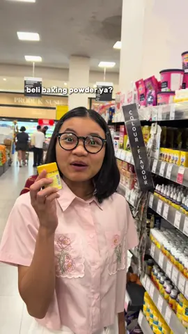 Baking soda butuh temen, yaitu bahan lain yang asam). Sedangkan baking powder mandiri, bisa langsung ngembang sendiri! Udah paham kann bedanyaa? #Tekpang #Gizi #BakingSoda #BakingPowder 