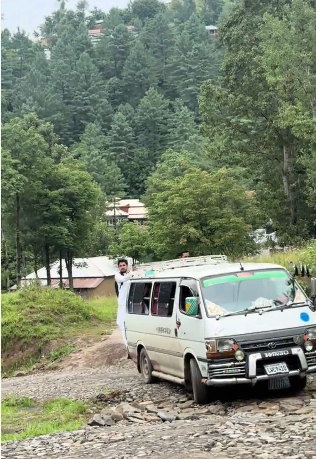 LWC #9410 @💕💕Malik Asiiiii💕💕 #kashmirgroup #trending #hiacelover #fakhraykashmirtravel #standwithkashmir #fktravel 