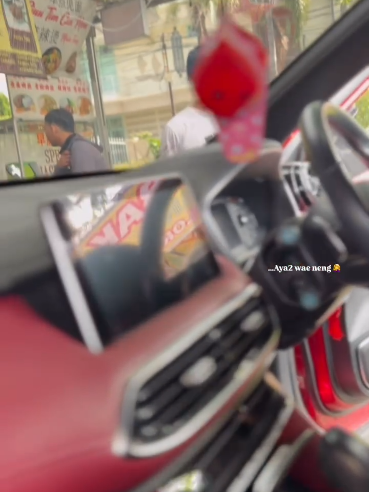 Untung bisa di ganti...
