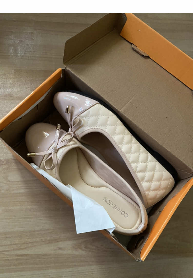 Secakep ituuu🥰🫶🏻🫶🏻 #flatshoes #flatshoescantik #flatshoesmurah #flatshoeskekinian #sepatu #sepatuwanita #sepatumurah #sepatusekolah #flatshoescewek #sandal #sandalwanita #sandalmurah #sandalkekinian #fypage #fyppppppppppppppppppppppp #fypシ゚ #fypp #fypdong 