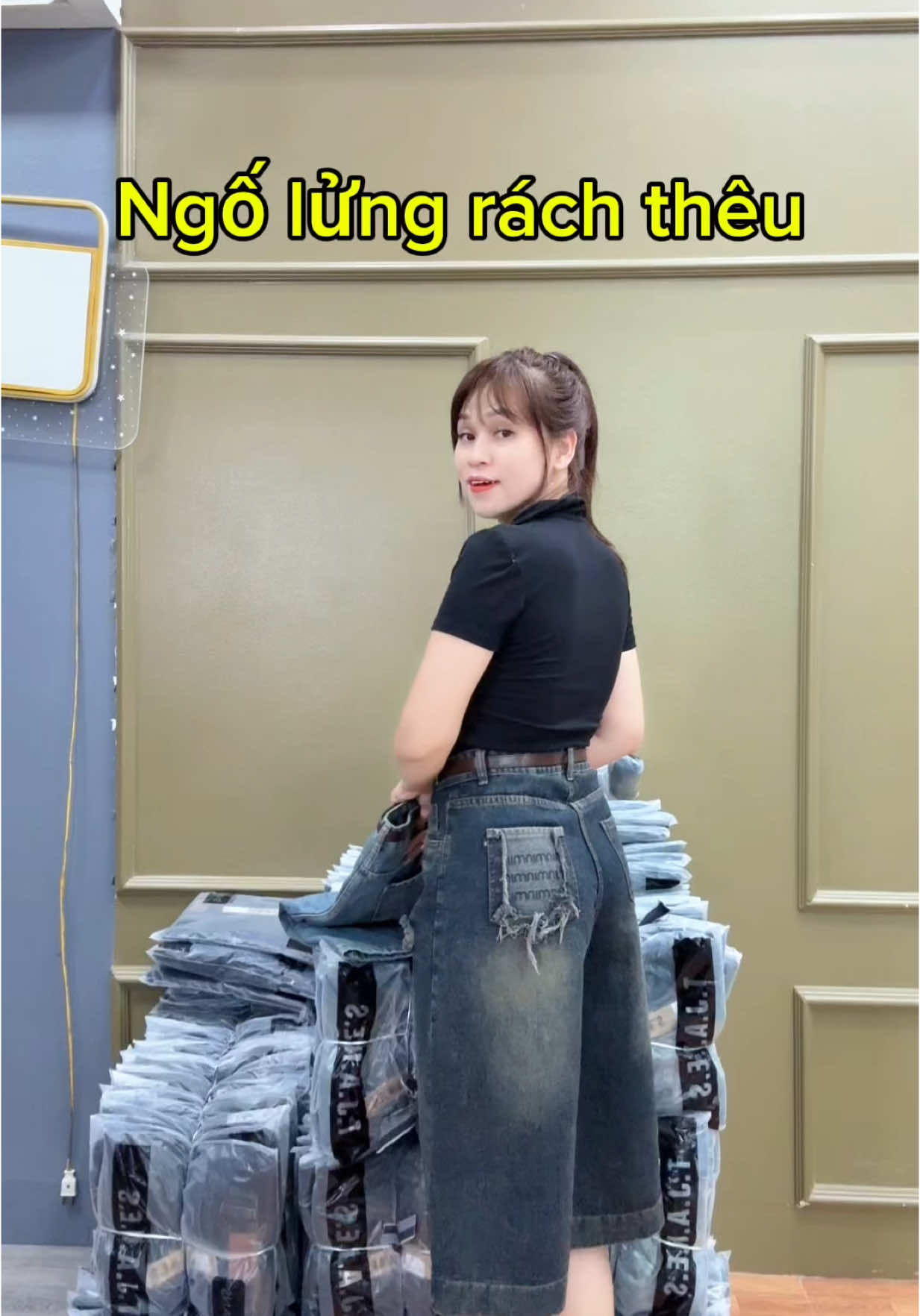 Ngố lửng thêu rách !đúng gu nha !