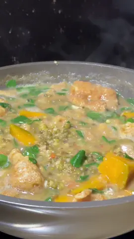 Oh my Gout!! Monggo coz it’s Friday!#foryou #monggo #fyp #homecooking #foodieph #pagkaingpinoy #ulamideas #FoodieTokPH #cookedbykim #creatorsearchinsights 