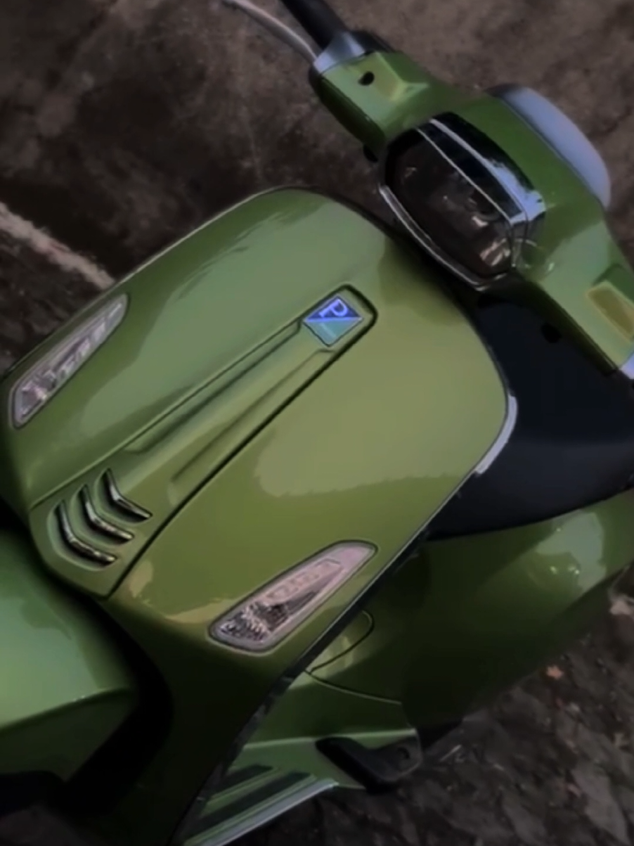 Proses semi detailing vespa sprint matic 🙌 #vespa #vespamatic #vespaindonesia #vespasprint #sprinter #piaggio #scooter #rodaduadetailingcare  #CapCut 