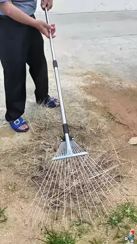 Cây cào cỏ bằng thép 15 răng có thể thu gọn kéo dài tuỳ chỉnh đa công dụng rất tiện lợi ##choicaola##choithepcaola##choithepkhongridanang##caycaolacay##caycaoco15rang##caycaocobangthep##caycaoco##xuhuong##nb99store