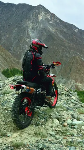 Song 🎧❤️❤️#fyp #foryou #foryoupage #viral #viralvideo #crew07 #tranding #adventure #bike #biker #bikelover #bikelife #gilgitbaltistan 