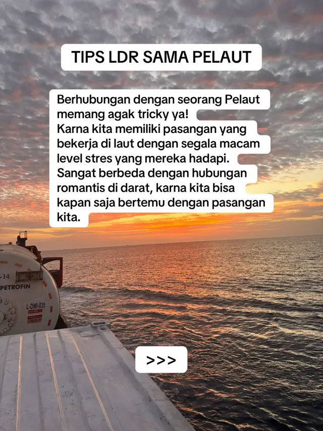 Jika menungguku adalah bentuk kesetiaanmu padaku,maka pulangku adalah bentuk keseriusanku padamu. #pelautindonesia #pelautpunyacerita  #senjasorehari #foryoupage #xybca #xyzbcafypシ 
