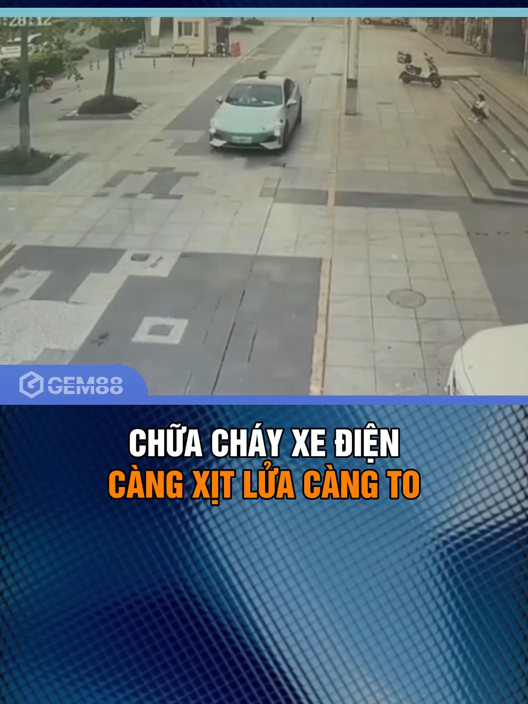 Chữa cháy xe điện càng xịt lửa càng to #learnontiktok #xuhuong #viral #kienthuc #xeoto #oto