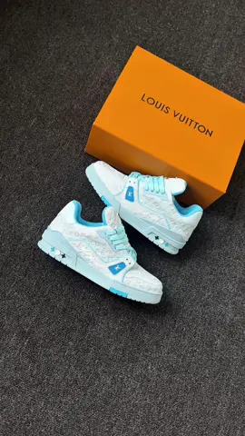🩵 #viral #fyp #luxuryshoes #sneakers #explore #designer #blowthisup #trending #explorepage #mensfashion #fashion #fashiontiktok #tiktokviral #xyzbcafypシ 