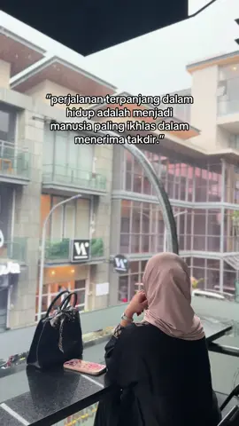 bismillah selalu ikhlas walopun sambil nangis :) #fypシ #foryou #tiktokindonesia #masukfyp #arabicsong 
