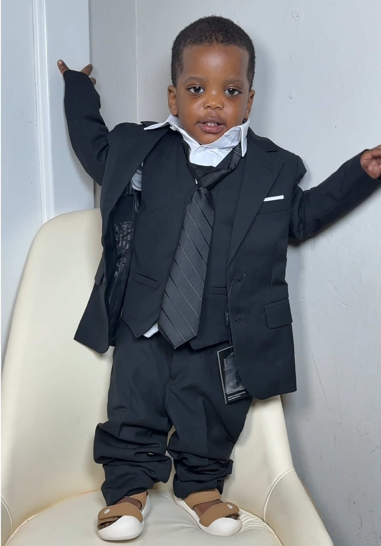 #boysuitset #boysuit #ecmarket #tiktokshop #kidclothing 