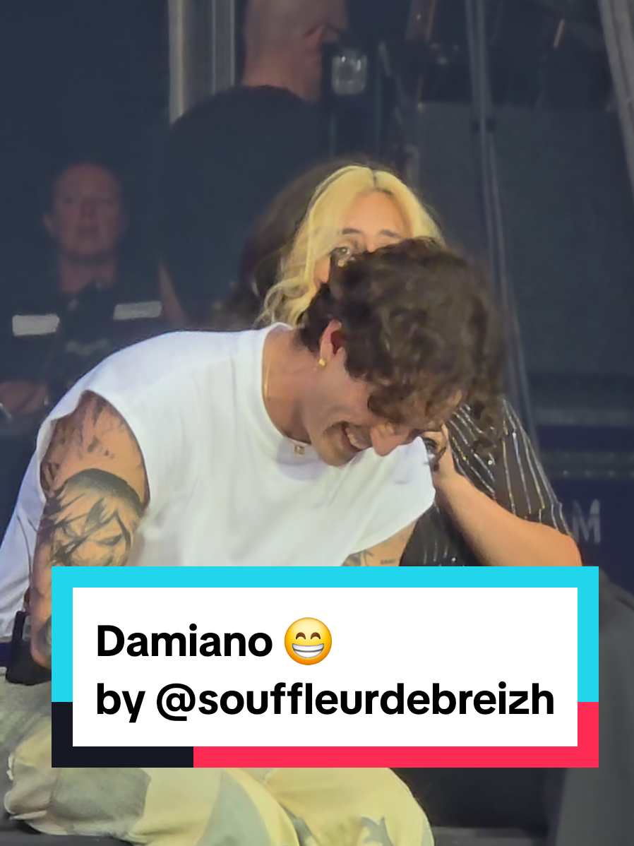 The laughing Dam’🤗 and @KYANA FANENE  @Damiano David #damianodavid @VieillesCharrues #music #concerts #live #vieillescharrues2025 