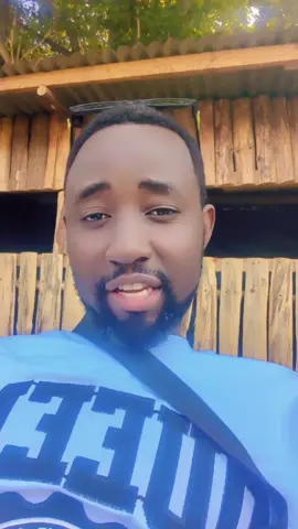 when a wife was asked to take food for  the husband in the hospital who has fallen from a car during election,she said he should go eat Anyama Ben and Anyazo John or eat the poster😞😞