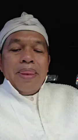 Innalillahi wa inna ilaihi raji’un, saya sampaikan duka mendalam atas meninggalnya warga di acara syukuran pernikahan Maula dan Putri di Garut. Atasnama kedua mempelai kami juga menyampaikan permohonan maaf yang sebesar  besarnya  #dedimulyadi #kangdedimulyadi #garut 