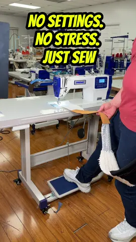This machine? It literally thinks for you. La SPEEDWAY Ai4 detecta la tela solita y se ajusta sin que tú muevas nada 🧠🪡 Denim, lycra, canvas — she handles it all. 📍 Estamos en Miami Ai4 $1,499🇺🇸 #smartsewing #sewingmachine #heavydutymachine #maquinadecoser 