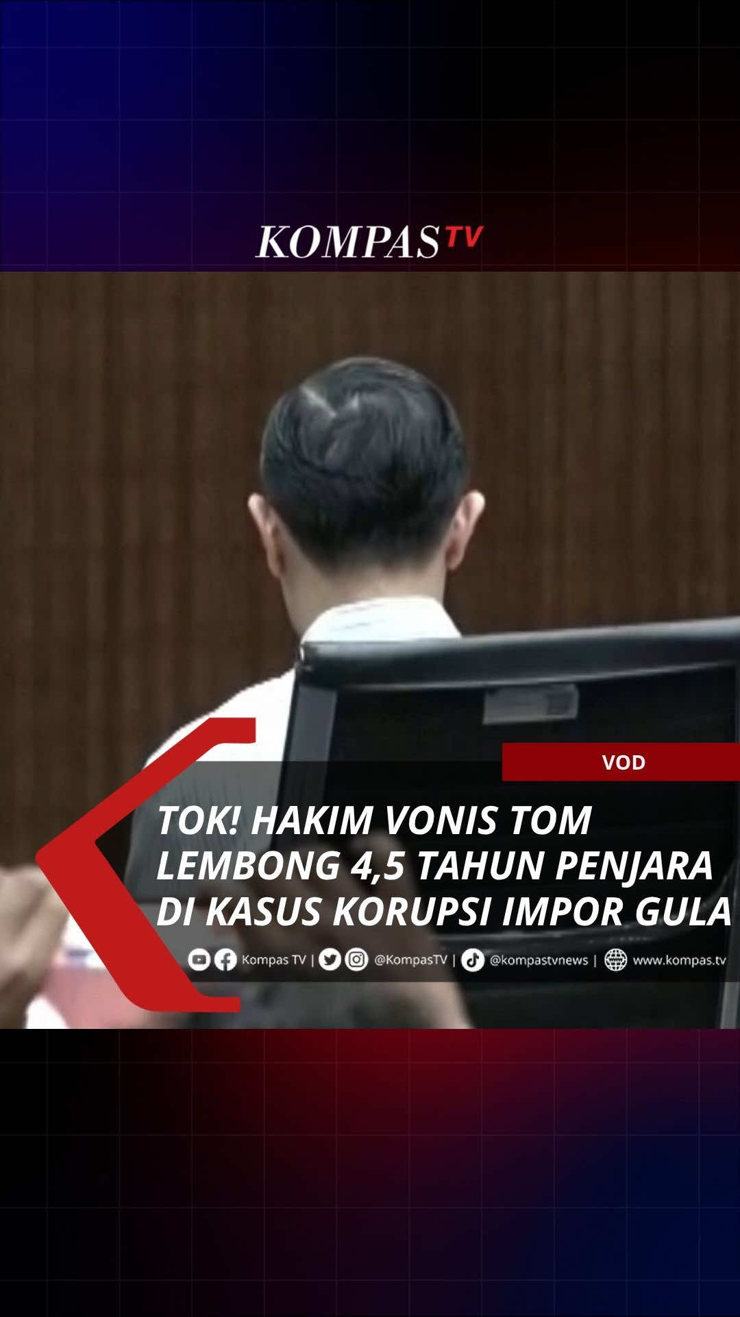 Majelis hakim menjatuhkan vonis 4 tahun 6 bulan penjara terhadap terdakwa Thomas Trikasih Lembong atau Tom Lembong terkait kasus korupsi impor gula di Pengadilan Tipikor, Jakarta Pusat, pada Jumat (18/7/2025).  Berdasarkan fakta persidangan, Majelis Hakim menilai perbuatan Tom Lembong menerbitkan 21 persetujuan impor (PI) gula kristal mentah untuk perusahaan gula swasta dan melibatkan koperasi dalam operasi pasar memenuhi unsur pasal yang didakwakan jaksa. Selain pidana badan, majelis hakim juga menghukum Tom membayar denda Rp 750 juta. Jika tidak dibayar, maka hukuman Tom akan ditambah 6 bulan penjara. Simak berita lainnya di www.kompas.tv! #VODKompasTV #TikTokBerita