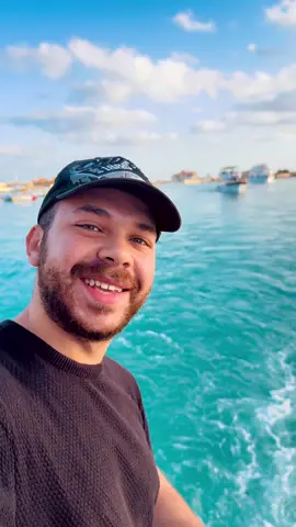 Salat Allah , Salam Allah ﷺ is always with us. 🎶 Let this nasheed be your summer anthem of peace. 👇 Comment: اللهم صل وسلم على نبينا محمد 📲 Tag a friend you’re spending the summer with — and keep the Salawat going 🌴🕌