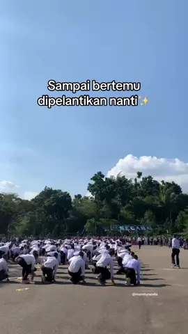 Fyi, isi kontenku semua itu adalah “proses adikku” ya .. Kakak mana yang gak bangga melihat adiknya gagal 3x akmil dan sekarang lolos bintara murni 100% masyaallah tabarakallah 🥰❤️  #fyp #fypシ #soundviral #dikmabakesehatan #pusdikifcipatat #secabarindam3slw #loloscaba2025 