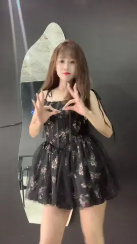 Nhạc căng mà váy dịu💞#xuhuong #lykimngan☁️ #fypシ 