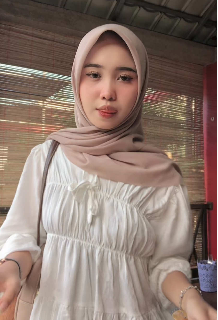 Mireya blouse from @ONORA 🫣🌷 #blousewanita #OOTD #mireyablouse #blousekerut #blousecantik #blouse #outfitideas 