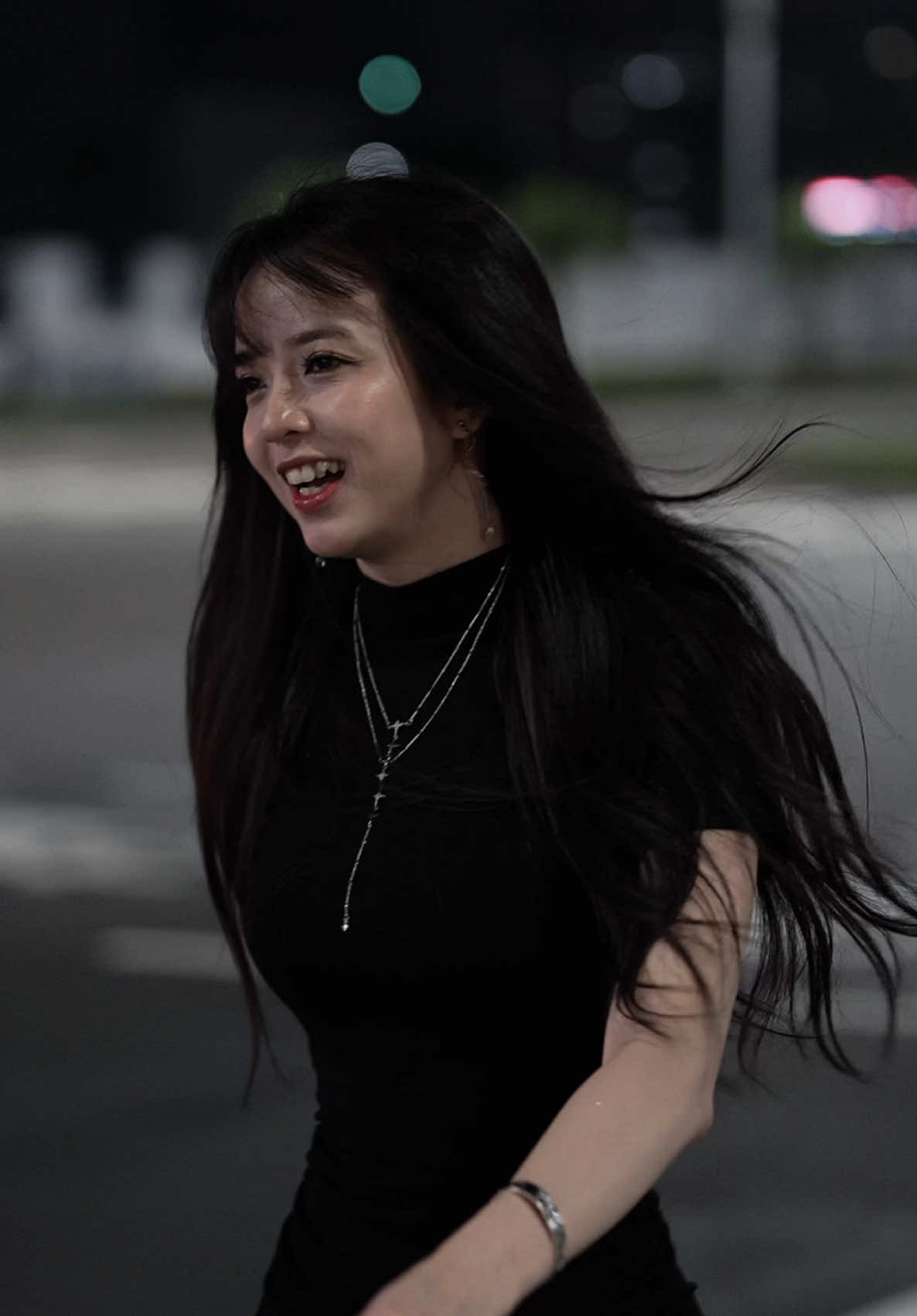 Phải yêu đời trước thì đời mới yêu mình đc