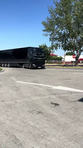 @Gigi Gti @Iuly Cioplea #scania460s #scania 