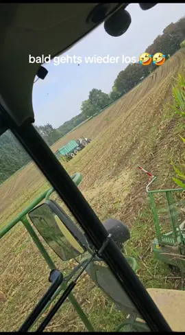 Bald ist es wieder soweit mal gucken was da noch so kommt 🤣🤣  kein markenhass ist für die Unterhaltung #viral #landwirtschaft #dieweißemülltonne #mais#waszumlachen #dasmussviralgehen 