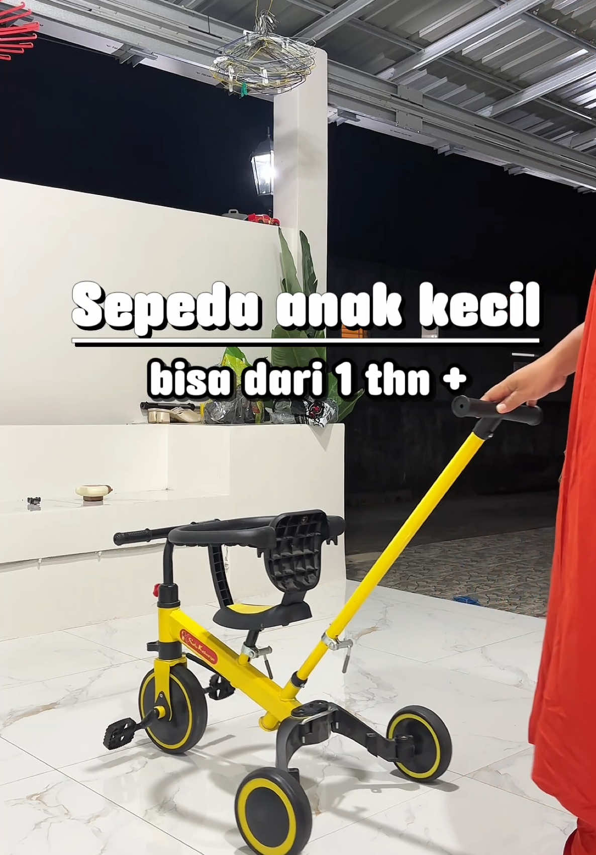 Banyak pilihan warna dan tipe sepeda🩷 #sepedaanakroda3 #sepeda3in1 #sepedaanakkecil #sepedaanak1tahun 