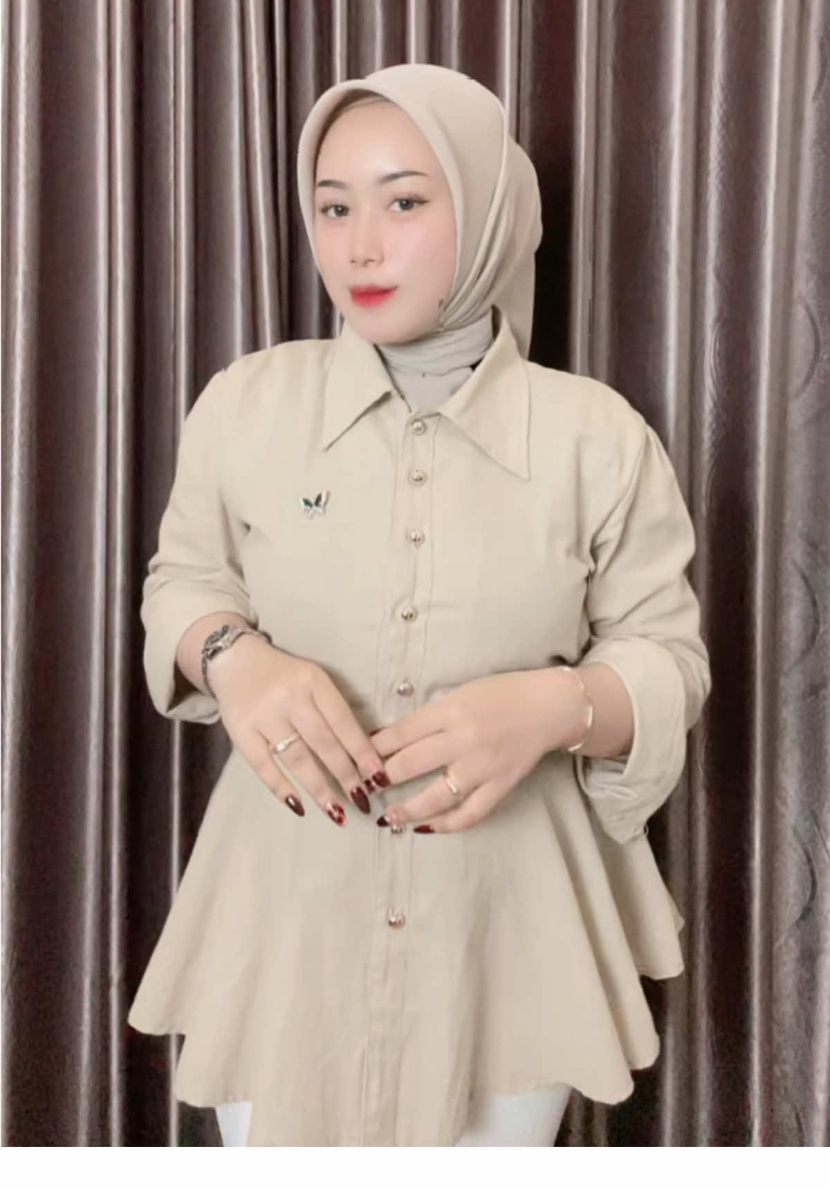 Asik bgt dance nya😜 #fyp #blousewanita #xyzbcafypシ゚ #velocitytrend 