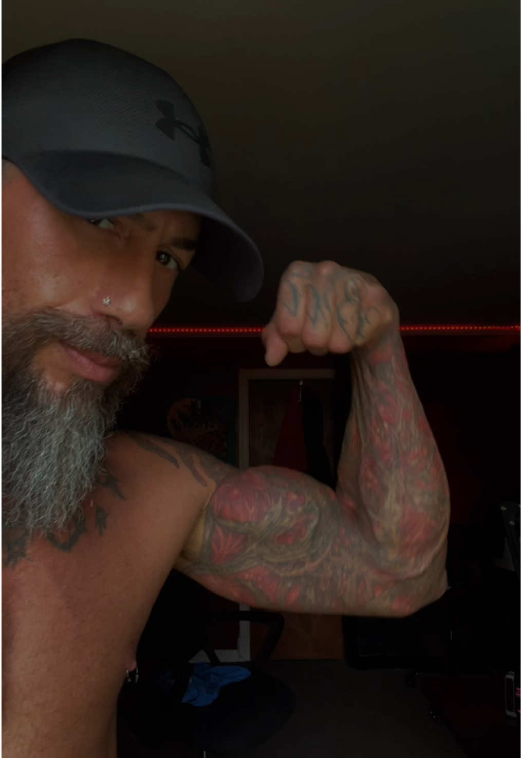 46yo, 6’1, 180lbs beast! Max bench 315!  Let’s get this collab going @Under Armour US  #underarmour #FitTok #fit #ink #tattoo #twttoos #tattoolover #viral #fyp #fypシ 