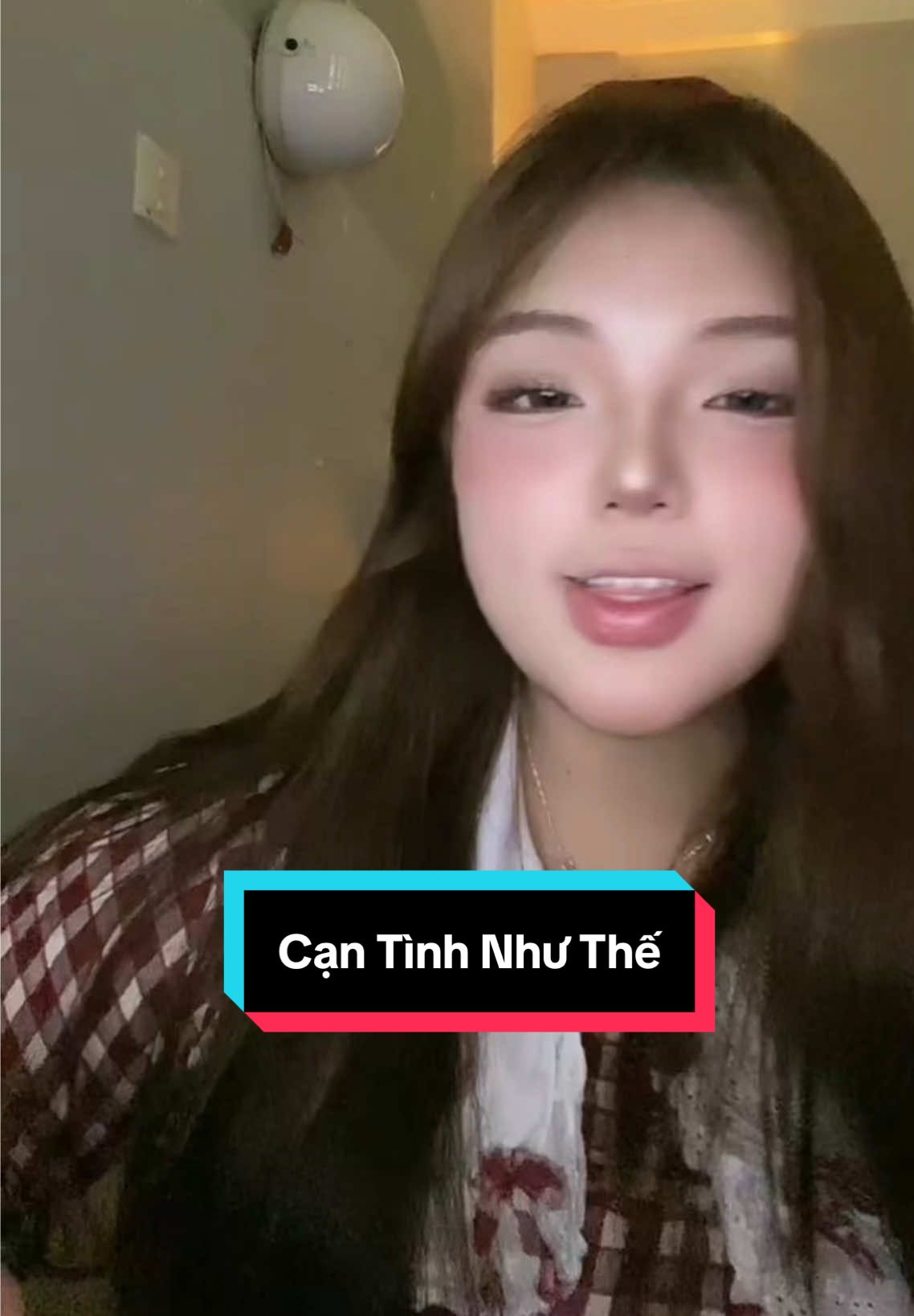 Cạn tình như thế | Cover: Uyên Ber #sing #cover #voice #cantinhnhuthe #uyenber 