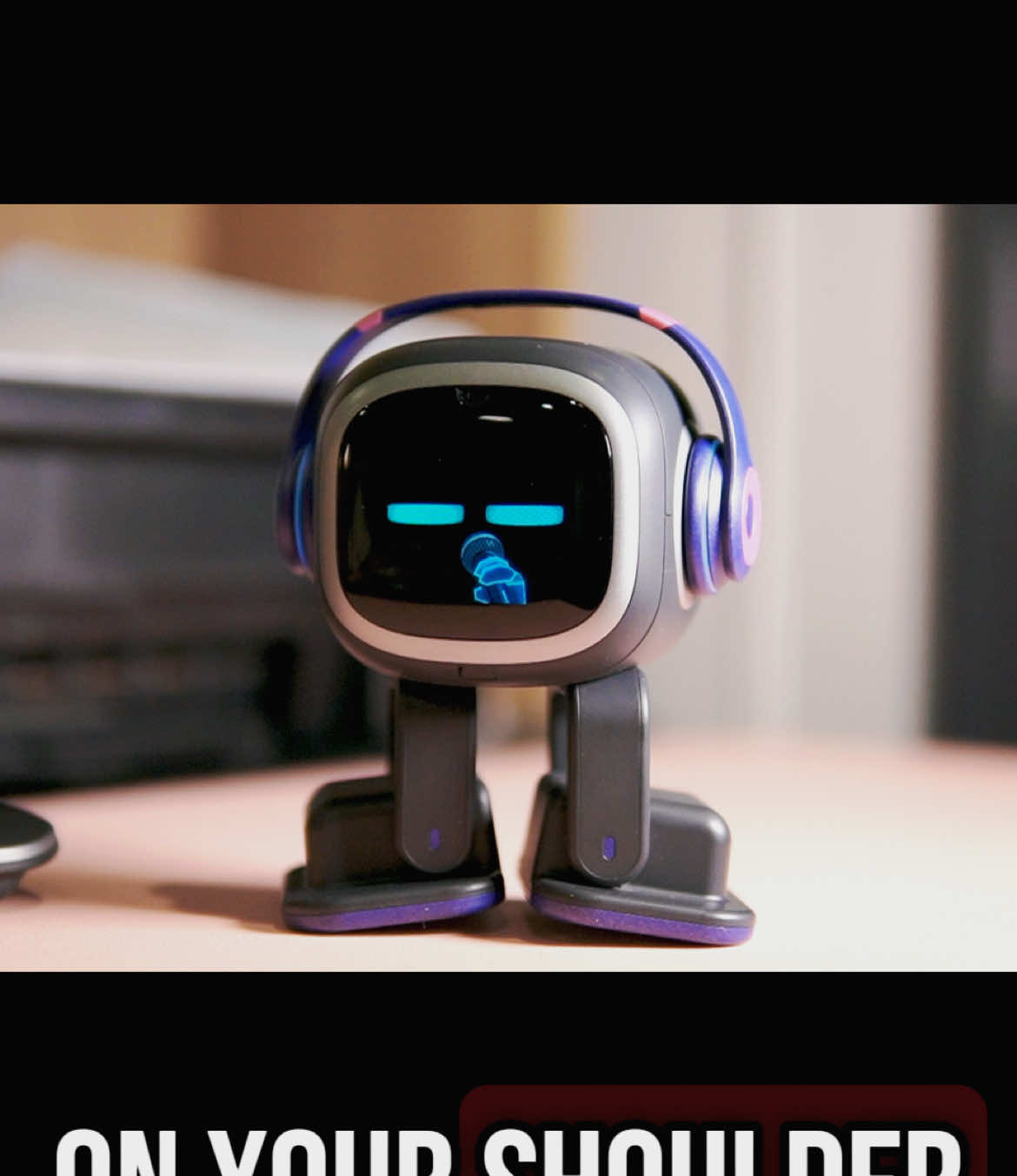 Old but gold. EMO sings a song #emo #emorobot #emopet #EMOaipet 