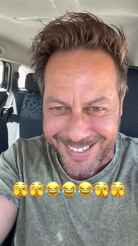 Uma pessoa compra um carro mais recente e a telefonista desmotiva me desta maneira #carro #carros #tlc #videoviral #tendencia #rire #😂😂😂 #tik_tok #😂😂 #vidiotiktok #viralvideos 
