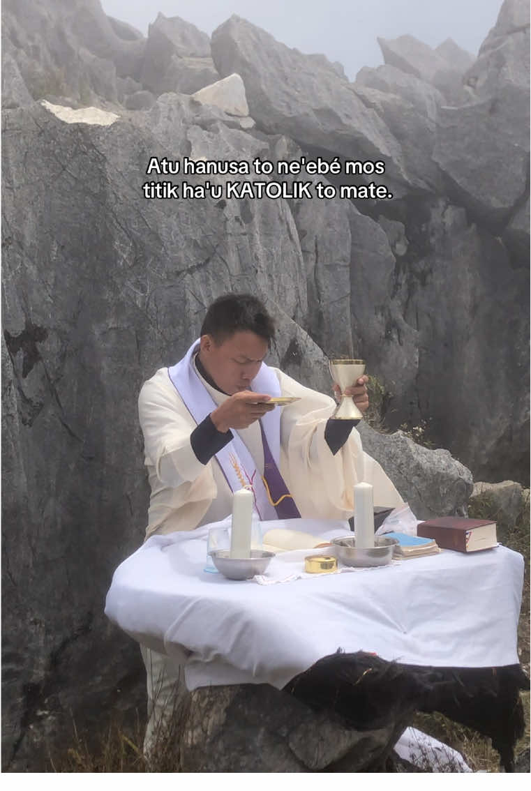 Katolik iha fuan #fyppppppppppppppppppppppppppppppppppp #viralvideo #katolik #catholicroma #cavanis #padrecavanis #timorleste🇹🇱 #zerminjds #nttpride🏝🔥 #lewatbranda #domvirgiliocardealdocarmodasilvasdb💪👏🇹🇱🥳 #fohomatebian🏔🇹🇱🥰 #matebianmountain⛰️🇹🇱 #baucaukulugissa🇹🇱 #quelikaimatebian⛰🎬 #solenemissa 