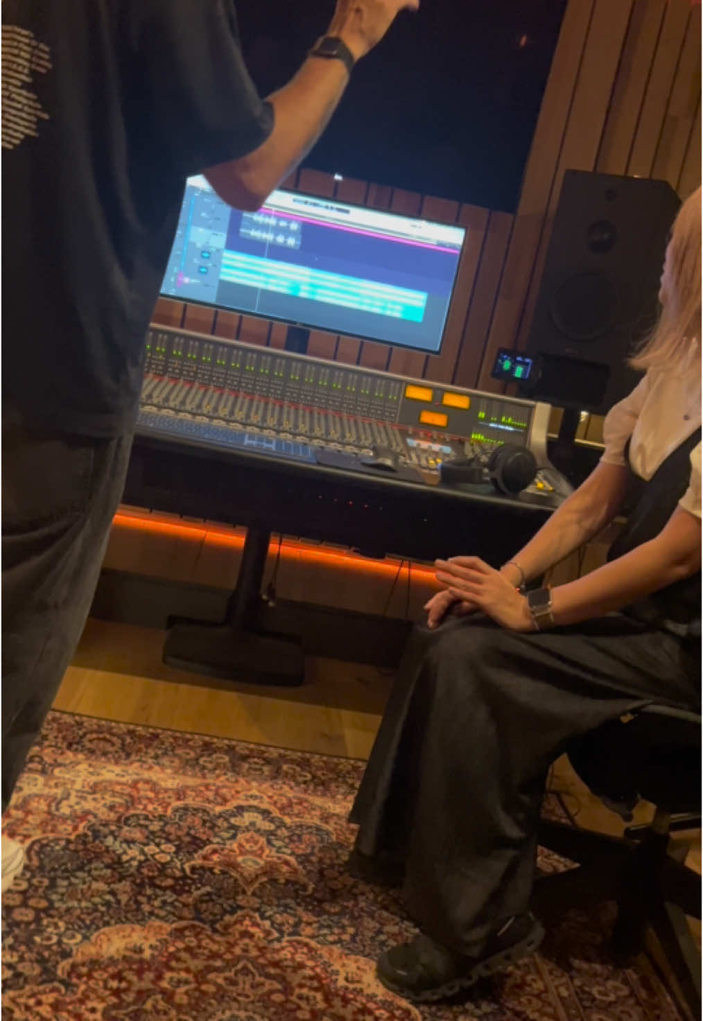 one of my most dedicated japanese fans Yuna flew all the way from Japan to listen to ‘Fade Away’ live in the studio with us.. ✨ we have worked hard, we read all your comments and im happy to say Fade Away is OUT NOW worldwide on every platform! much love ❤️ #fyp #behindthescenes #progressivehouse #songofthesummer #festival 