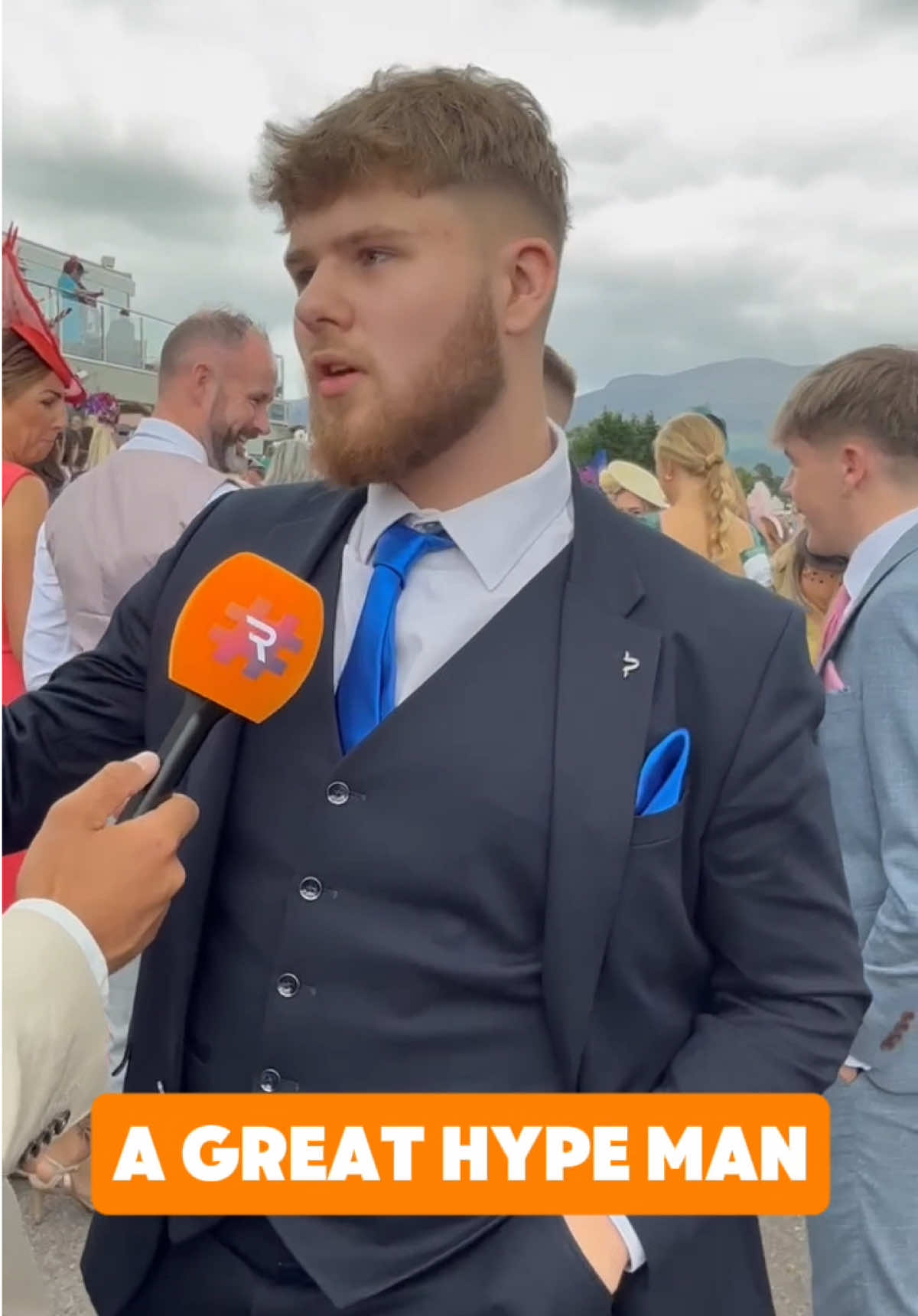 This lad was such a good hype man 🤣 #RacedayTV #HorseRacing #Fashion