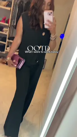 Business casual, but make it chic 💼🤓  #businesscasualstyle  #outfitoftheday #whatiworetowork  #creatorsearchinsights 