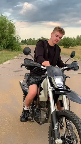 Продам‼️🔥 KOVI JNR 250 – ендуро, який не знає меж! 🏍️ Потужний 250cc двигун ⚡ Потужність – 24,5#кінських сили ⚙️ 6-ступенева КПП для максимальної динаміки 💨 Легкий, маневрений, ідеальний для бездоріжжя 🛠️ Надійна підвіска + високий кліренс = комфорт навіть на жорсткому рельєфі 🌄 Хочеш в гори, в ліс, чи просто кайфонути по трасі – JNR 250 готовий до всього! #кові #мото #ендуро #kp200 #лось300 @່ 
