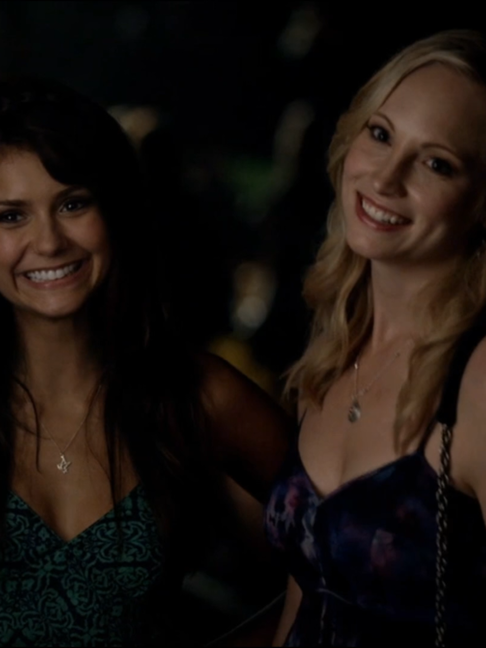 The Best Girlfriend!!! #tvd #tv #thevampirediaries #elenagilbert #carolineforbes #elena #caroline #loveyou #girlfriend #дневникивампира #еленагилберт #кэролайнфорбс #елена #кэролайн #лучшиеподруги 
