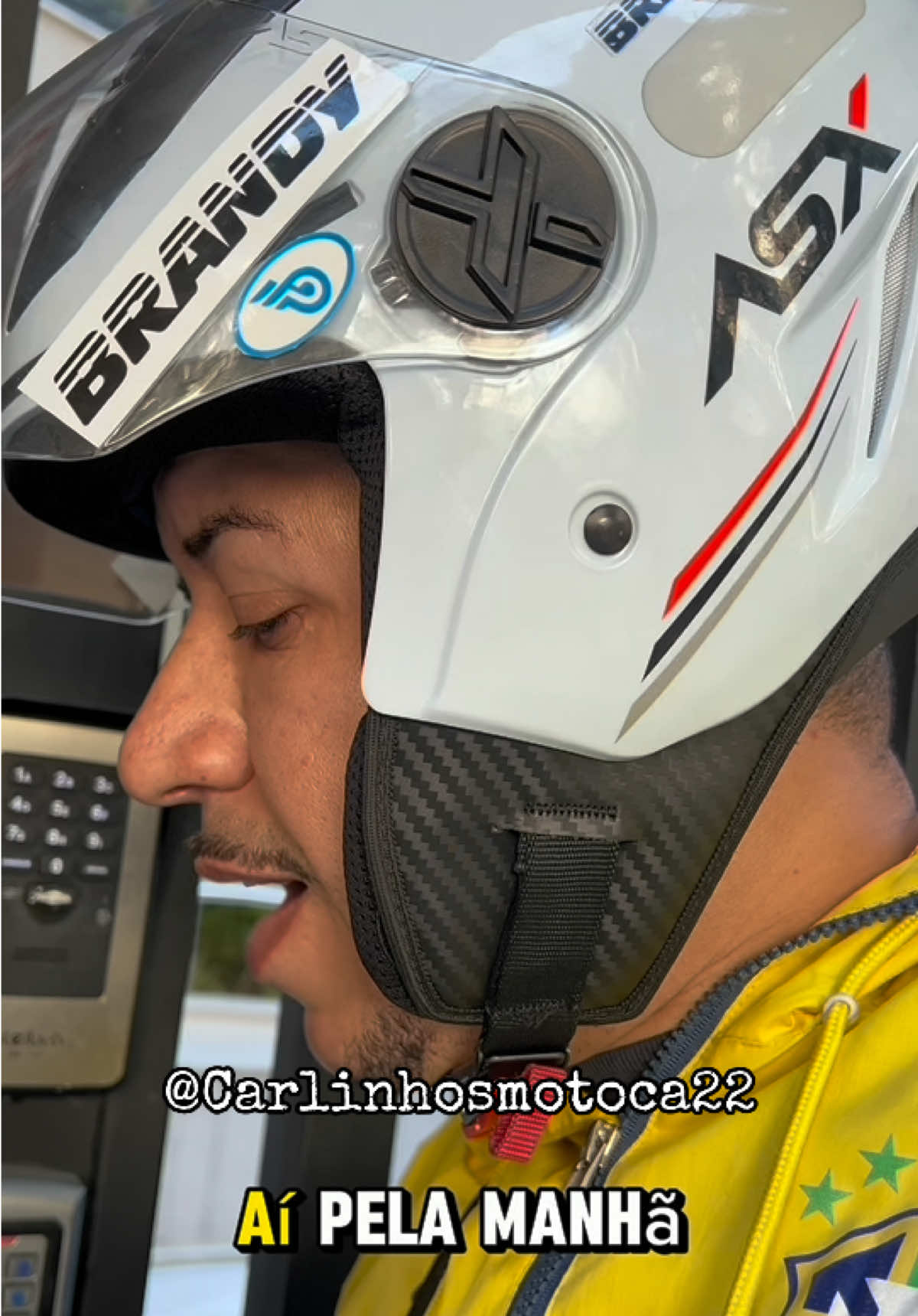 Mais quatro cortes pra vocês, no estilo Carlinhos motoca22 🤣🤣🤣🤣🤣🤣🤣🤣🤣🤣🤣🤣🤣🤣#viral #viralvideos #viralreels #humor #humortiktok #humorbr #memestiktok #memecut #comedi #uber #vira #comediahumor 