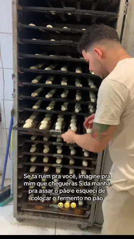 Uma hora sofrida na vida do cara kk😢🤣 #padaria #padeiro 