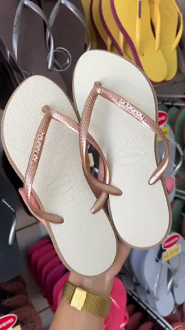 Havaianas Slim Point 😍✨ #havaianascustomizadas #havaianas #chinelos #modafeminina 
