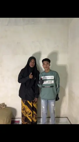 Sahwan davino me ngawini Sanda ledis@𝐒𝐚𝐡𝐰𝐚𝐧 𝐃𝐚𝐯𝐢𝐧𝐨 @Sanda Ledis 