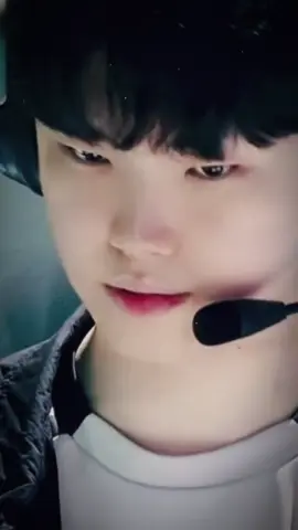 Biết sao toi lụy Choker chưa :)) vibe hai ba như này mà :)) #choker #faker #chovy #jeonglee 