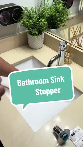 Este tapón de drenaje emergente atrapa el cabello,, las joyas,, y ayuda a mantener alejados a los insectos. #cloggeddrain#sinkdrain#drainstopper#drain 