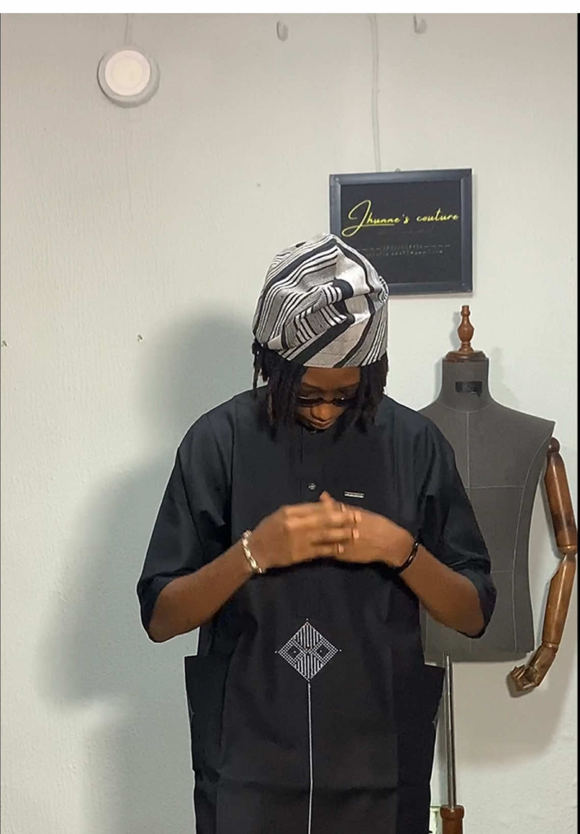 Senator neatly embroided X Swarovski buttons 🧵 Available in different colors  Available on preorder ✅ Nationwide delivery 🚚  Send us a dm to place your order✨ #fyp #fashionillustration #fashiontiktok #diasporatiktok #naijatiktok #viraltiktok #fashiondesigner 