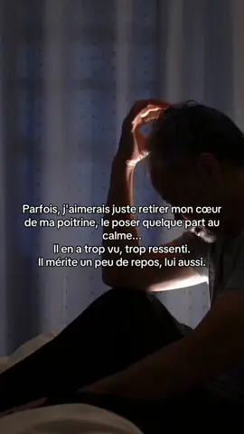 Tu ressens trop. Tu portes tout. Même quand tu dis rien, ton cœur se souvient de tout. 💔 #foryoupage❤️❤️ #fyp #virał #MentalHealth 