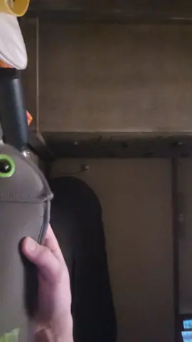 how to open a yondr pouch