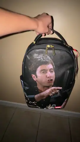 This bag is js beautiful 😍#scarface #spraygroundbackpack #antonio #montana #antoniomontana #fyp #shoepalace #sprayground 
