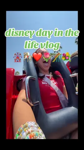 disney day vlog!! should i do more of these?? ❤️🎢🎡💐@Disney Parks @steve #disney #disneylandcalifornia #disneyland #disneyvlog #dayinthelife 